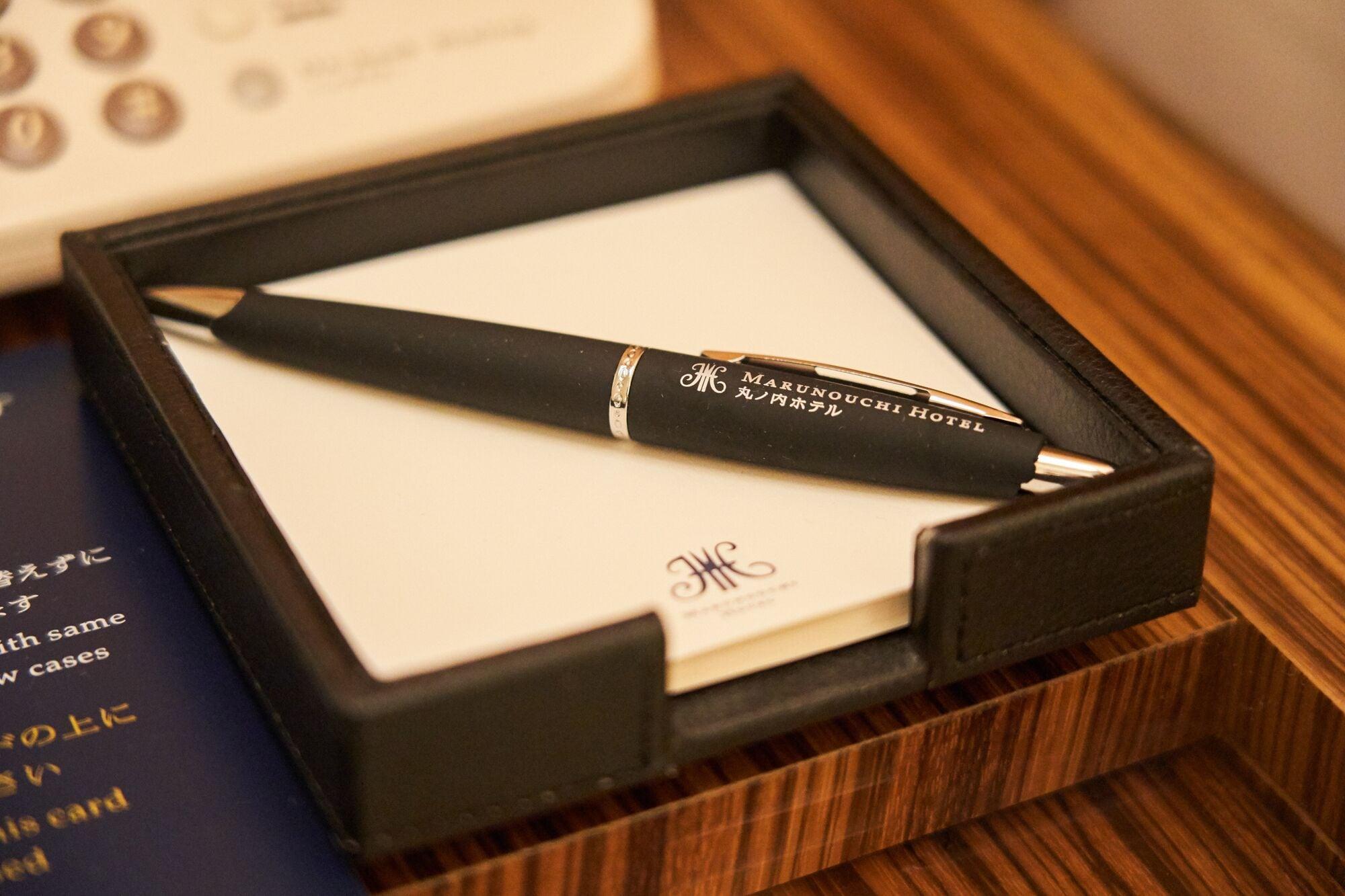 Marunouchi Hotel Prefektura Tokio Exteriér fotografie A pen and notepad