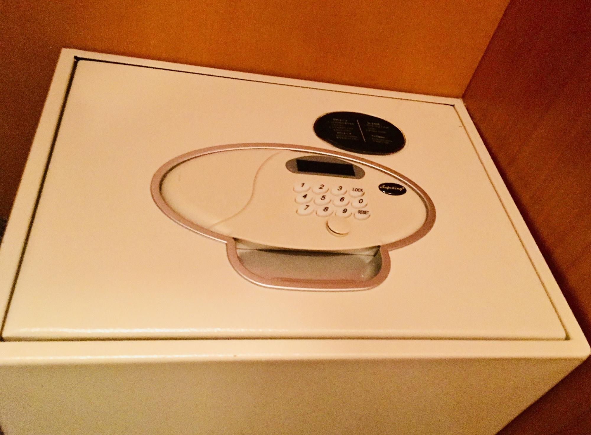 Marunouchi Hotel Prefektura Tokio Exteriér fotografie A safe
