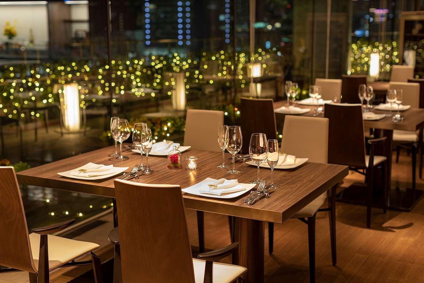 Marunouchi Hotel Prefektura Tokio Exteriér fotografie The interior of the restaurant