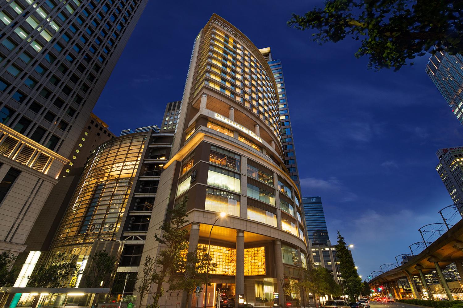 Marunouchi Hotel Prefektura Tokio Exteriér fotografie The hotel at night