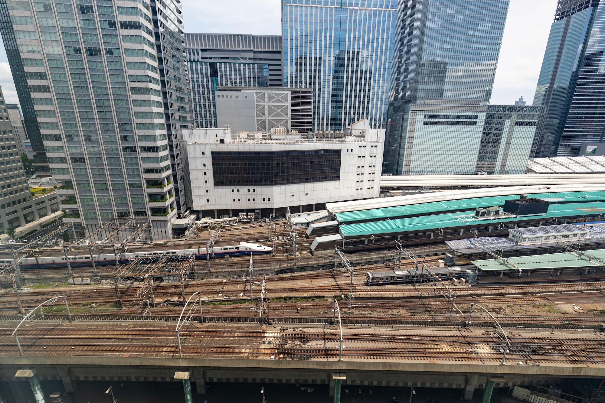 Marunouchi Hotel Prefektura Tokio Exteriér fotografie The station platforms in March 2018